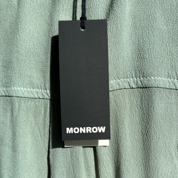 MONROW REVOLVE NWT ZIP UP ROMPER in Light Olive Green - Picture 10 of 11